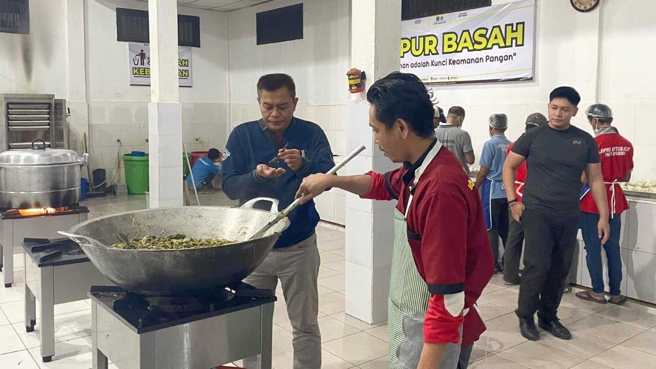 Monev Dapur Sehat Ditjenpas Kalsel di Lapas Batulicin, Begini Pesan Sugito