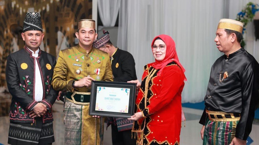 Sejumlah SKPD Tanbu Berprestasi, Diganjar Penghargaan AKIP oleh Bupati