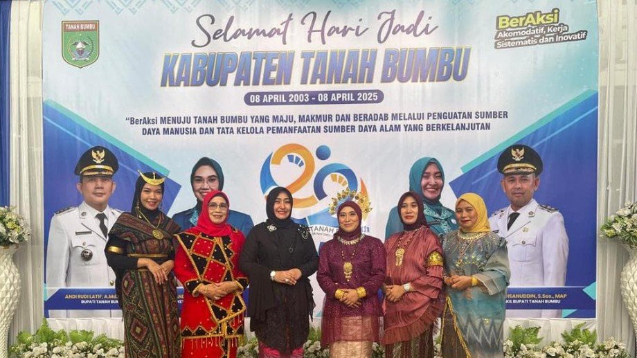 Yulian Herawati Resmi Dilantik Bupati Andi Rudi sebagai PJ Sekda Tanbu