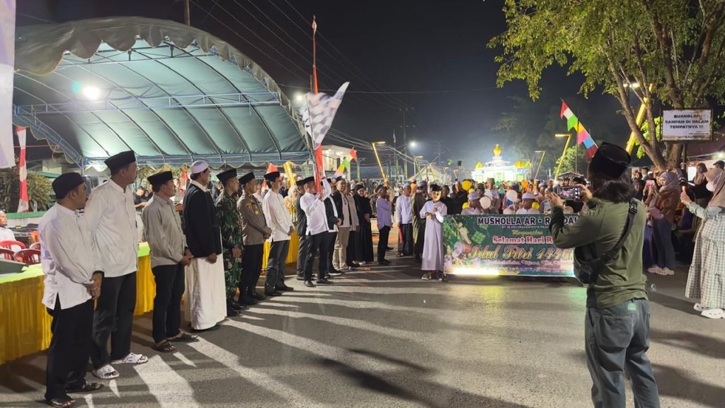 Malam Lebaran di Kecamatan Kusan Hilir juga Dimeriahkan Festival Tanglong